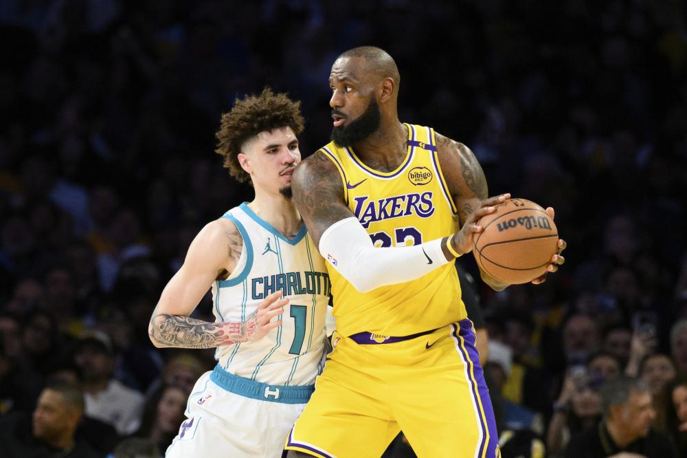 的身份出席 的身份出席